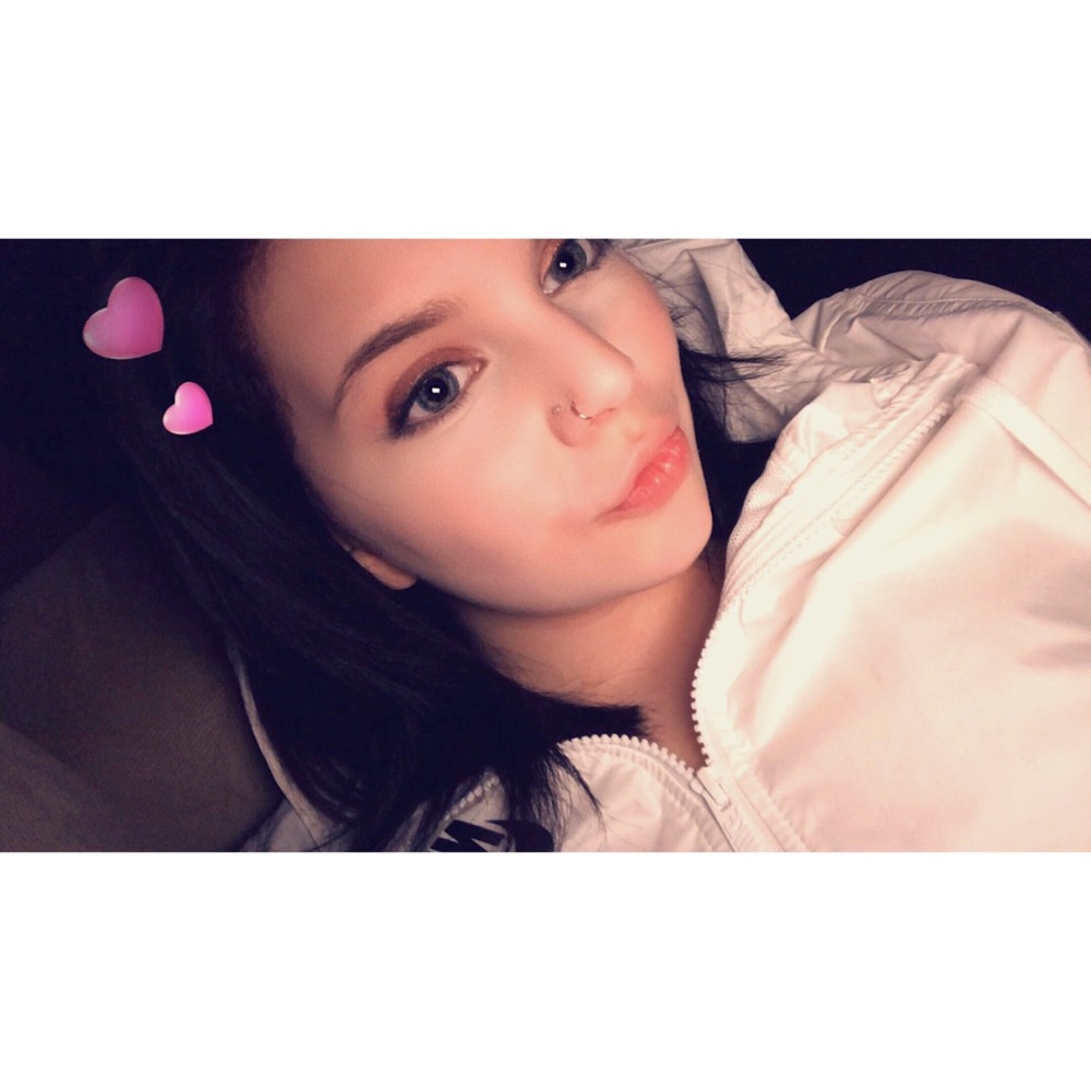 Meet your Posher, Alyssa